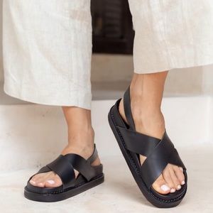 Libertè Leather Capri Sandal - black, size 41